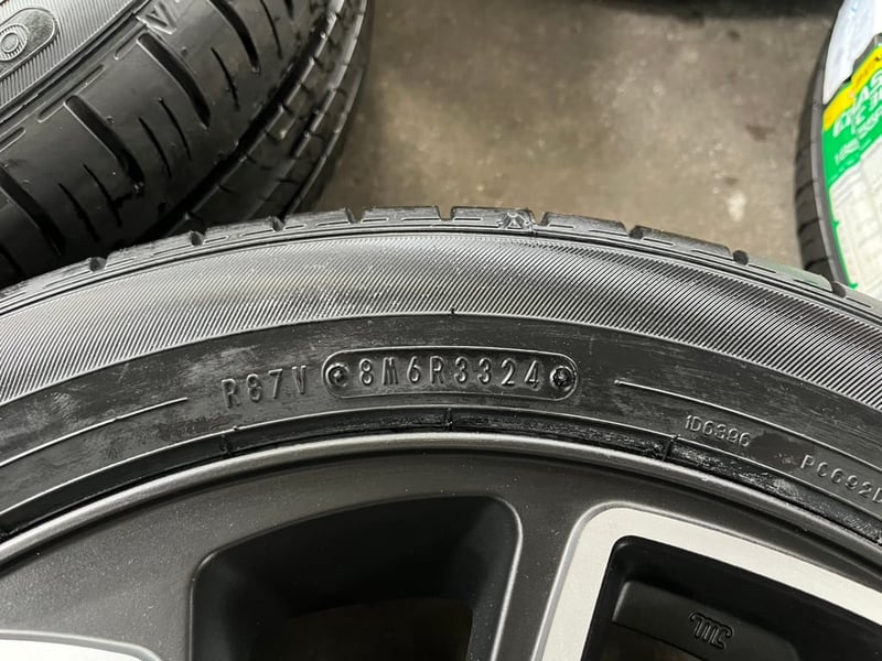 ล้อแม็ก Toyota Yaris Cross ขอบ 16 ดำหน้าเงา พร้อมยางใหม่ 185-55-16 Dunlop ปี 24