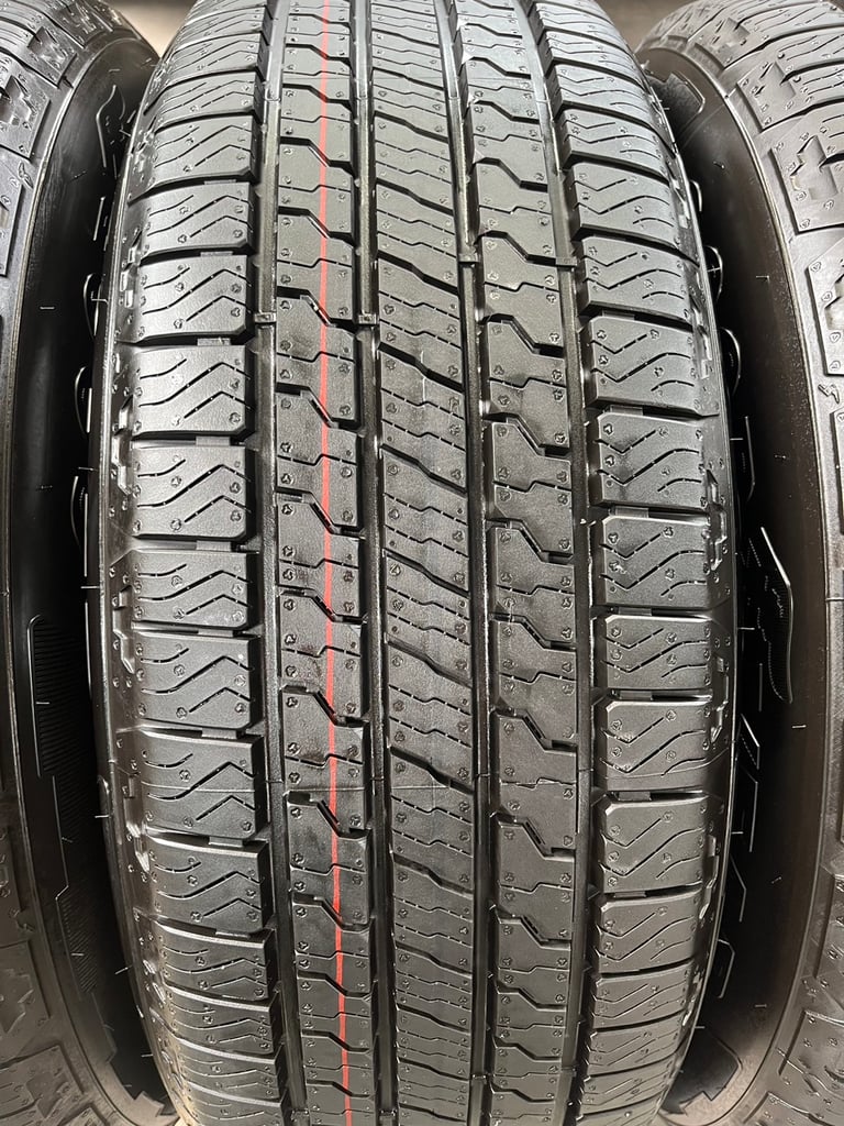 ล้อแม็กป้ายแดง Ford Everest รุ่นใหม่ล่าสุด ขอบ 18 พร้อมยางใหม่ป้ายแดง 255-65-18 Goodyear ปี 25 ล้อแม็กป้ายแดง Ford Everest รุ่นใหม่ล่าสุด ขอบ 18 พร้อมยางใหม่ป้ายแดง 255-65-18 Goodyear ปี 25
