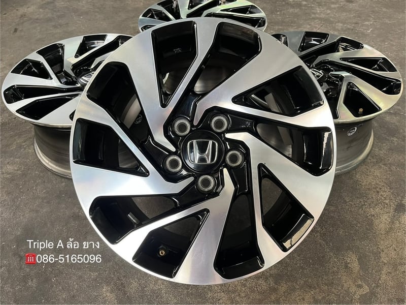 ล้อแม็ก Honda Civic FC ขอบ 16 ดำหน้าเงา