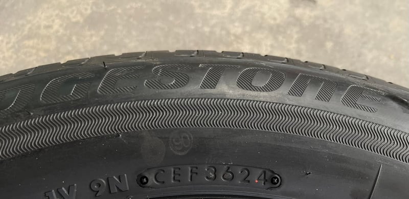 ยางใหม่ป้ายแดง 195-65-15 Bridgestone สวยกริ๊บ ถอดจากรถใหม่ป้ายแดง