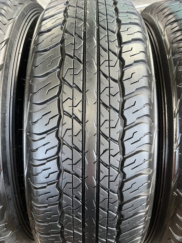ล้อแม็ก 5รู114 Toyota ขอบ 17 พร้อมยาง 225-70-17 Dunlop ปี 21