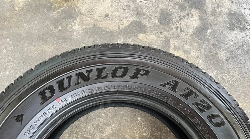 ยางป้ายแดง 225-70-17 Dunlop ปี 25 สวยกริ๊บ ถอดจากรถป้ายแดง