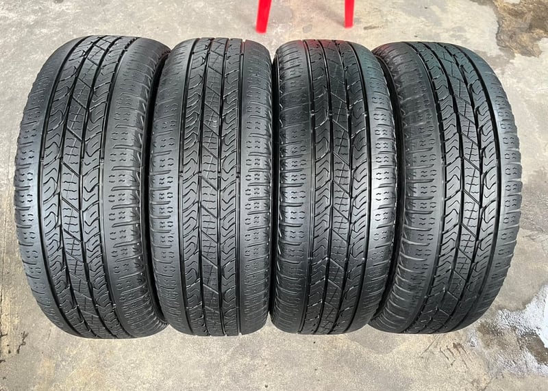 ล้อกระทะ 6รู139 Toyota ขอบ 17 สีบอร์น แถมยาง 235-60-17 NEXEN ปี 20
