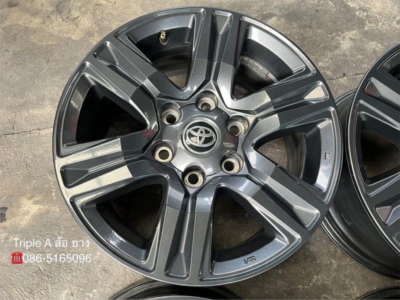 ล้อแม็ก 6รู139 Toyota Revo รุ่นใหม่ ขอบ 17 สีเทาดำ
