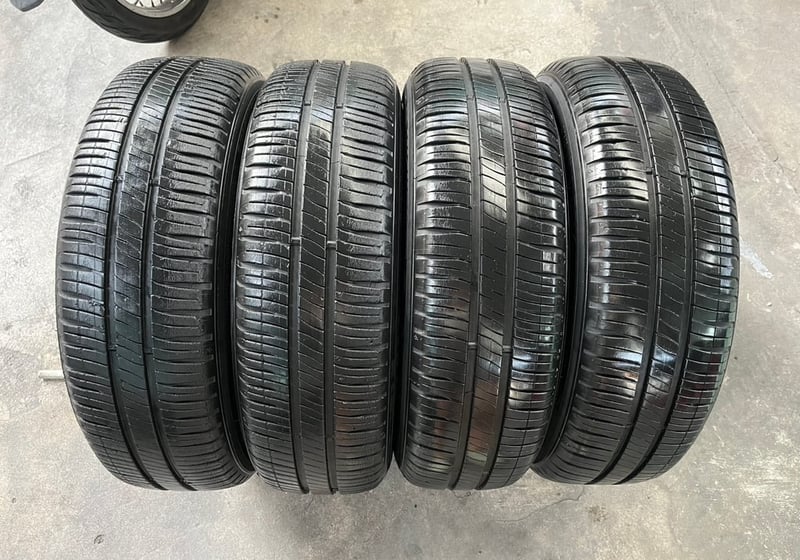 ล้อกระทะ 4รู100 Honda ขอบ 15 แถมยาง 175-65-15 Michelin ปี 20