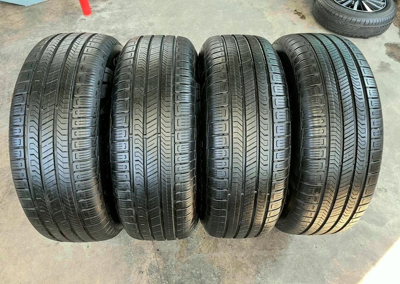 ล้อแม็กป้ายแดง Ford Ranger XLS ขอบ 17 พร้อมยางป้ายแดง 265-65-17 Continental ปี 25