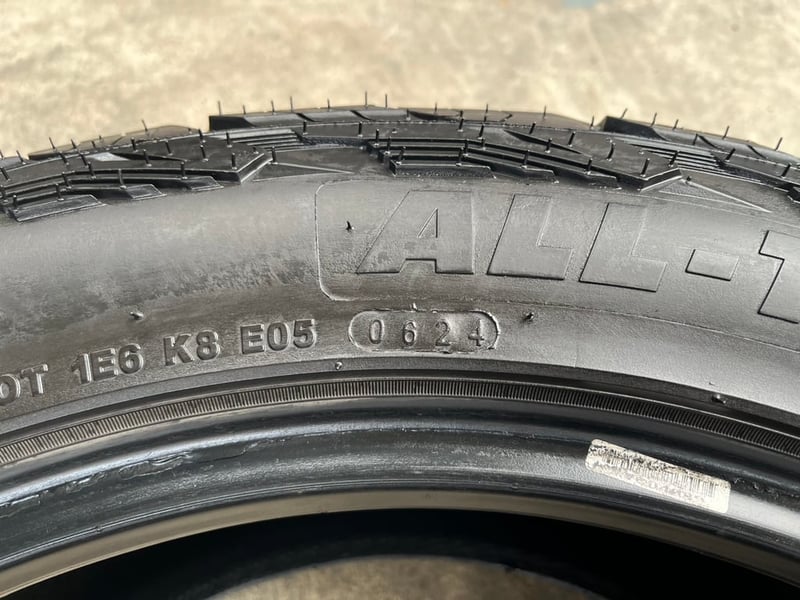 ยาง 265-50-20 OTANI ปี 24 สภาพสวย