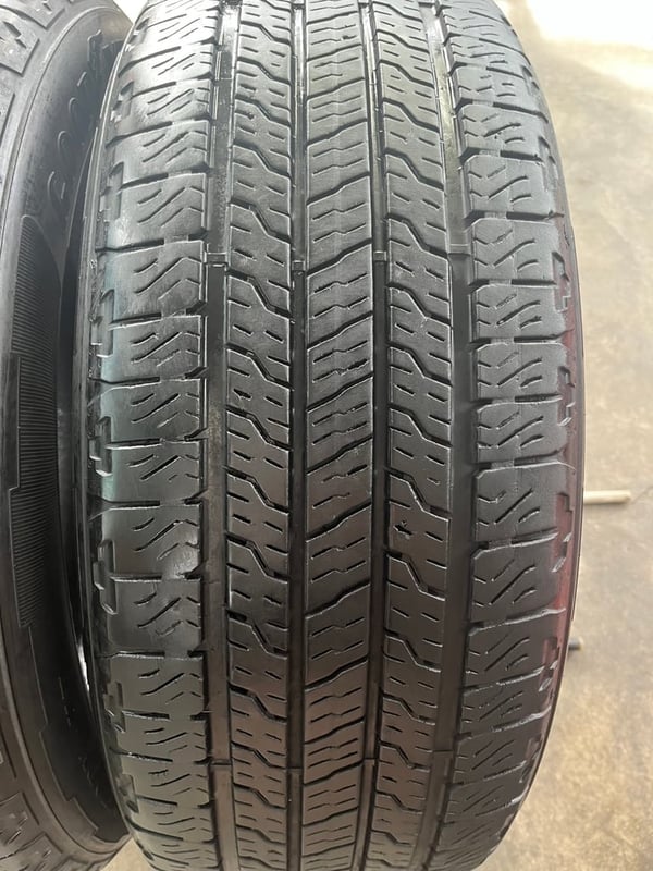 ยาง 2 เส้น(คู่) 255-55-20 Goodyear ปี 22 ยาง 2 เส้น(คู่) 255-55-20 Goodyear ปี 22