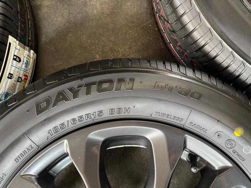 ล้อแม็ก Mazda 2 Skyactiv ขอบ 15 สีดำมิดไนท์ พร้อมยางใหม่ 185-65-15 DAYTON ปี 26