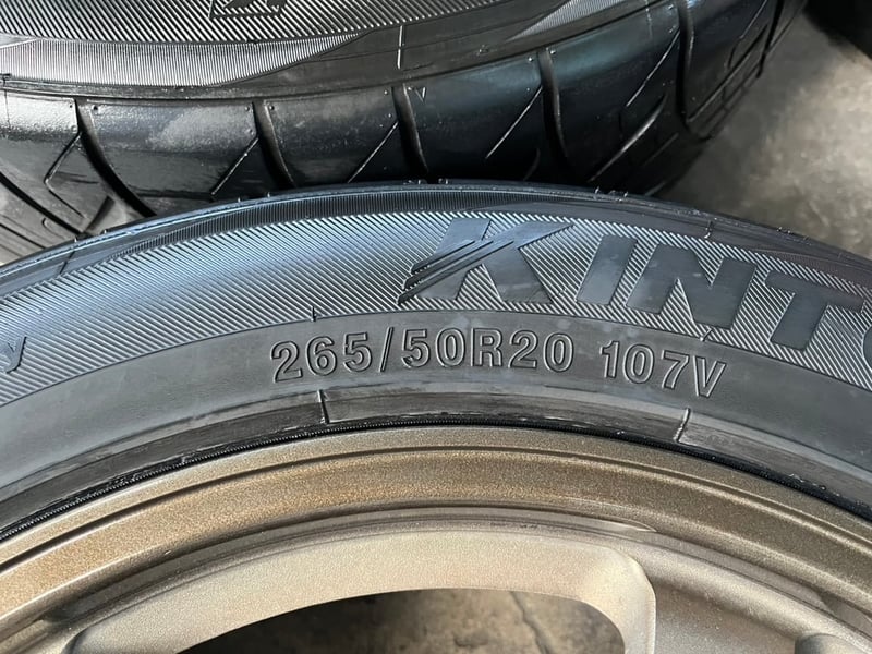 ล้อแม็ก 6รู139 TE37 (งาน COSMIS) ขอบ 20 พร้อมยาง 265-50-20 KINTO ปี 23 ล้อแม็ก 6รู139 TE37 (งาน COSMIS) ขอบ 20 พร้อมยาง 265-50-20 KINTO ปี 23