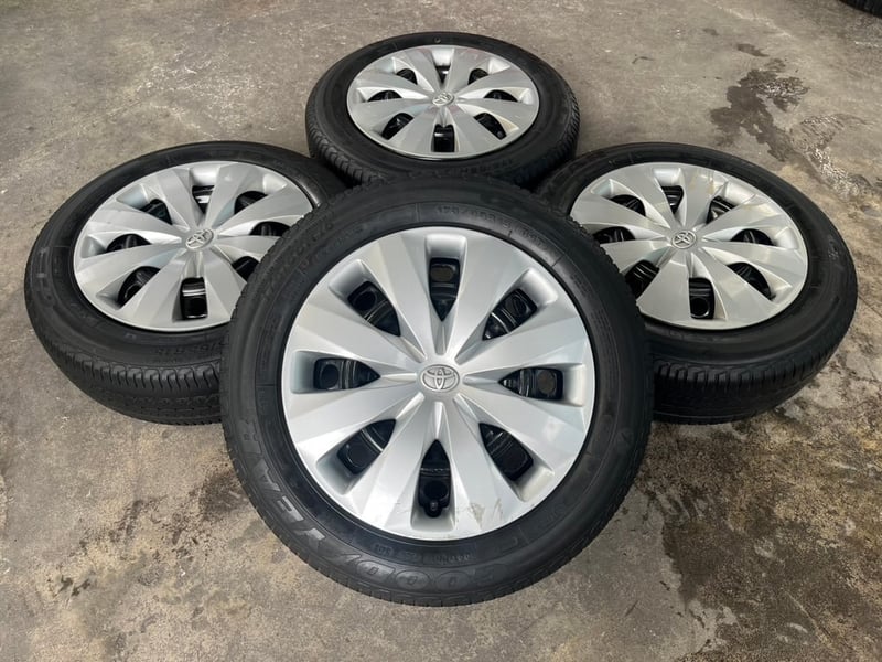 ล้อกระทะ 4รู100 Toyota ขอบ 15 แถมยาง 175-65-15 Goodyear ปี 19