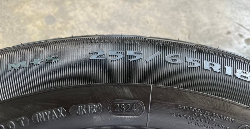 ยางใหม่ป้ายแดง 255-65-18 Goodyear ใหม่กริ๊บ ไม่ผ่านการใช้งาน