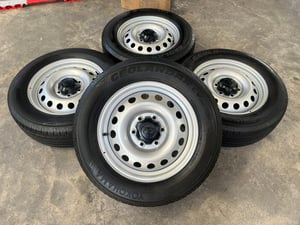 ล้อกระทะ 6รู139 Toyota ขอบ 17 แถมยาง 225-65-17 Yokohama ปลายปี 20 ล้อกระทะ 6รู139 Toyota ขอบ 17 แถมยาง 225-65-17 Yokohama ปลายปี 20