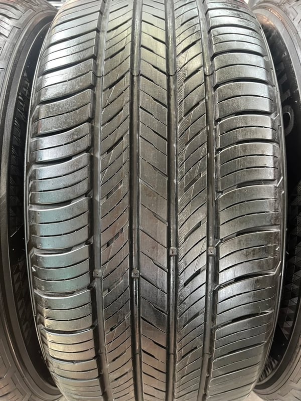 ล้อแม็กแต่ง 5รู114 SHOGUN ขอบ 17 สีเทา พร้อมยาง 245-55-17 KUMHO ปี 22 ล้อแม็กแต่ง 5รู114 SHOGUN ขอบ 17 สีเทา พร้อมยาง 245-55-17 KUMHO ปี 22