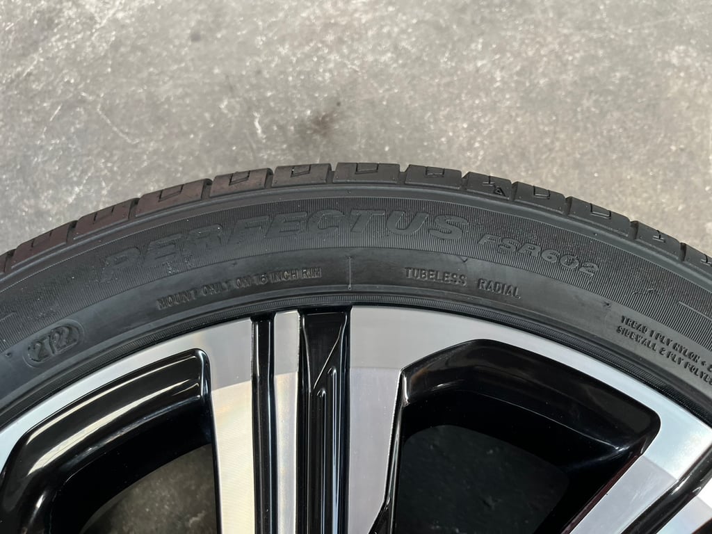 ล้ออะไหล่ 4รู100 Toyota Yaris Ativ ขอบ 16 ดำหน้าเงา พร้อมยาง 195-50-16 FORTUNE ปี 22 ล้ออะไหล่ 4รู100 Toyota Yaris Ativ ขอบ 16 ดำหน้าเงา พร้อมยาง 195-50-16 FORTUNE ปี 22