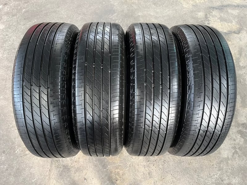 ล้อแม็ก 5รู100 Toyota Altis ขอบ 15 สีเทา พร้อมยาง 195-65-15 Bridgestone ปลายปี 22