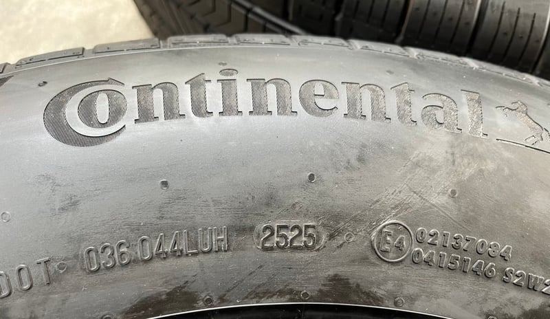 ยางป้ายแดง 265-65-17 Continental ปี 25 สวยกริ๊บ เหมาะสำหรับ รถกระบะตัวสูง และ SUV ทุกรุ่น ยางป้ายแดง 265-65-17 Continental ปี 25 สวยกริ๊บ เหมาะสำหรับ รถกระบะตัวสูง และ SUV ทุกรุ่น