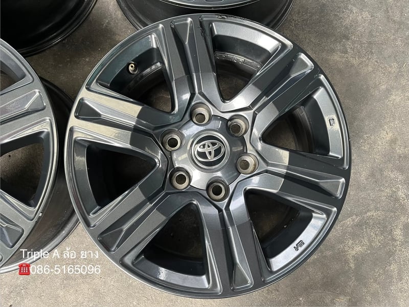 ล้อแม็ก 6รู139 Toyota Revo รุ่นใหม่ ขอบ 17 สีเทาดำ