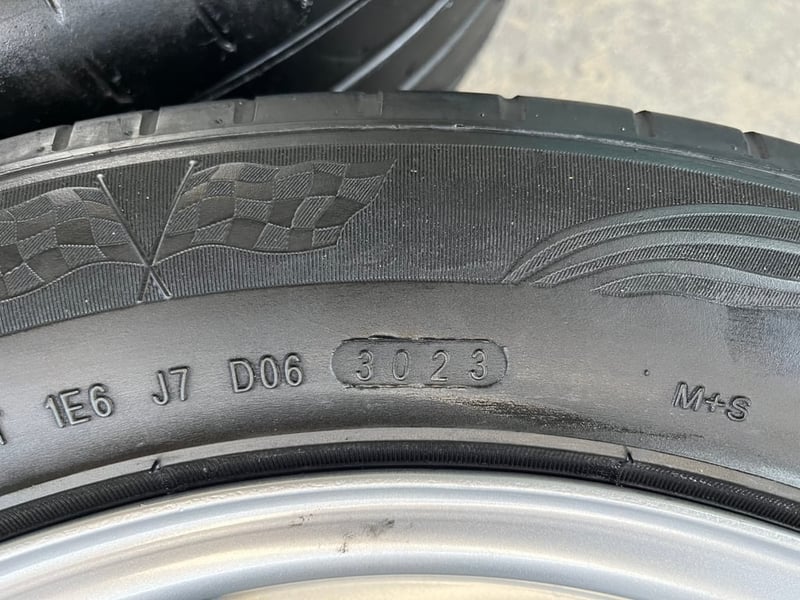 ล้อกระทะ 6รู139 Toyota ขอบ 17 แถมยาง 225-55-17 OTANI ปี 23