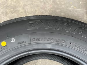 ยางใหม่ 215-70-15 Bridgestone ปี 25 ใส่กับ รถกระบะตัวเตี้ย ได้ทุกรุ่น