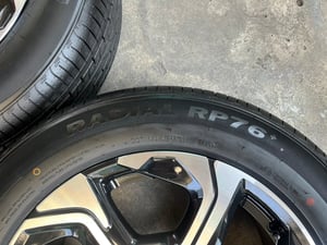 ล้อแม็ก Honda CRV G5 ตัวท็อป ขอบ 18 ดำหน้าเงา พร้อมยางป้ายแดง 225-60-18 CHAOYANG ปี 25