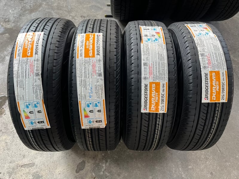 ล้อแม็ก 6รู139 Toyota ขอบ 15 พร้อมยางใหม่ 215-70-15 Bridgestone ปี 26