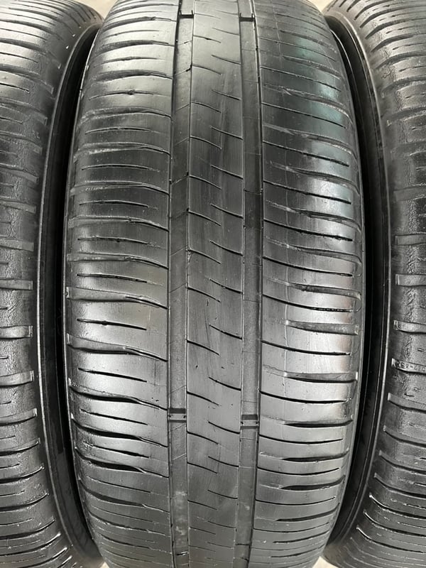 ล้อแม็ก Toyota Vios รุ่นพิเศษ ขอบ 15 สีเทา พร้อมยาง 185-60-15 Michelin ปี 22