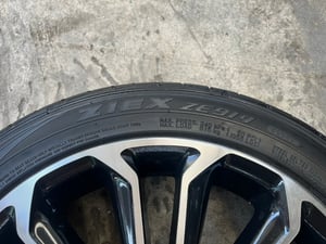 ล้ออะไหล่ 5รู100 Toyota Altis ขอบ 17 ดำหน้าเงา พร้อมยาง 215-45-17 Falken ปี 22