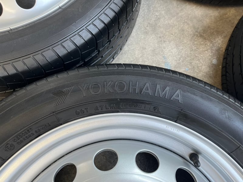 ล้อกระทะ 6รู139 Toyota ขอบ 17 สีบอร์น แถมยาง 215-55-17 Yokohama ปี 19 ล้อกระทะ 6รู139 Toyota ขอบ 17 สีบอร์น แถมยาง 215-55-17 Yokohama ปี 19