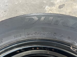 ล้อกระทะ 5รู114 Toyota ขอบ 15 สีดำ แถมยาง 205-70-15 Bridgestone ปี 19 