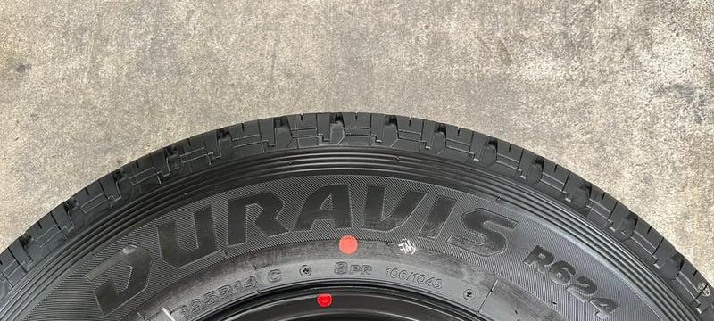 ยางใหม่ป้ายแดง 195R14 Bridgestone ปี 26 ใหม่กริ๊บ ถอดจากรถใหม่ป้ายแดง ยางใหม่ป้ายแดง 195R14 Bridgestone ปี 26 ใหม่กริ๊บ ถอดจากรถใหม่ป้ายแดง