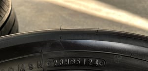 ยางป้ายแดง 195-65-15 TOYO ปลายปี 24 สวยกริ๊บ ถอดจากรถใหม่ป้ายแดง