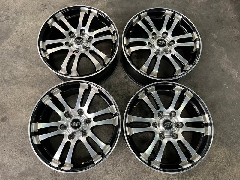 ล้อแม็กตรงรุ่น ฮุนได Hyundai ขอบ 18 ดำหน้าเงา ล้อแม็กตรงรุ่น ฮุนได Hyundai ขอบ 18 ดำหน้าเงา