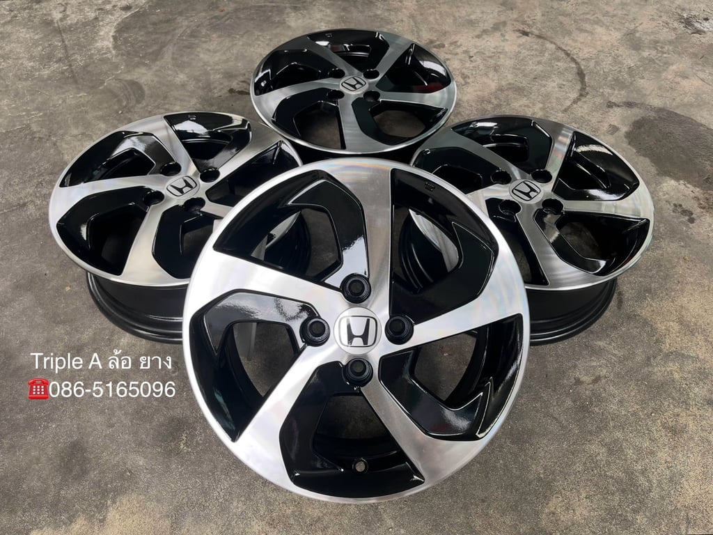ล้อแม็ก Honda City ใบพัด ขอบ 15 สีดำหน้าเงา สวยกริ๊บ ล้อแม็ก Honda City ใบพัด ขอบ 15 สีดำหน้าเงา สวยกริ๊บ