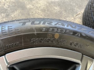 ล้อแม็ก Honda HRV ขอบ 17 พร้อมยาง 265-60-17 Bridgestone ปี 23 ล้อแม็ก Honda HRV ขอบ 17 พร้อมยาง 265-60-17 Bridgestone ปี 23