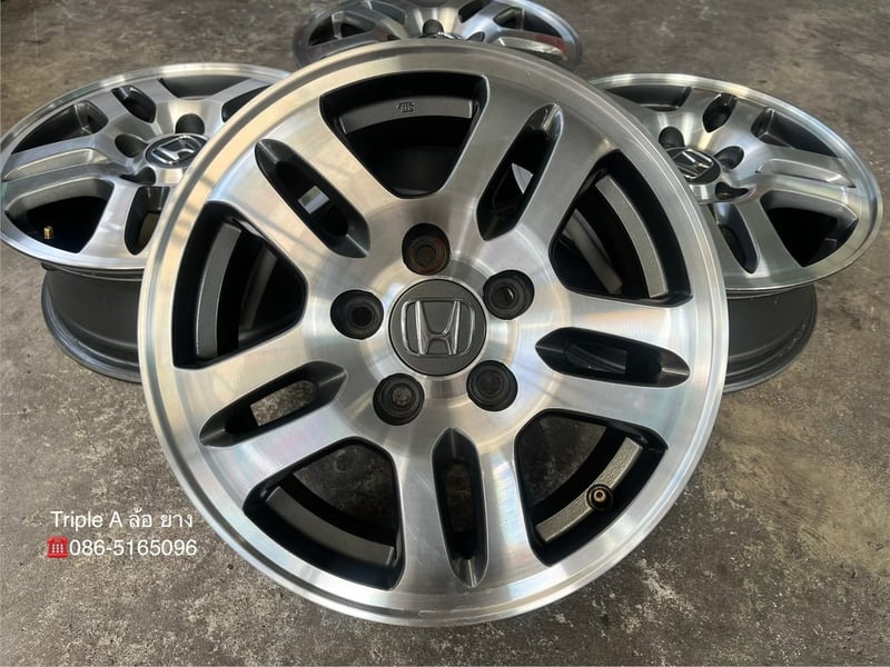 ล้อแม็ก 5รู114 Honda CRV G2 ขอบ 15 เทาหน้าเงา สภาพสวย ล้อแม็ก 5รู114 Honda CRV G2 ขอบ 15 เทาหน้าเงา สภาพสวย
