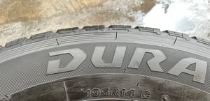 ยาง 195R14 Bridgestone ปี 24 เหมาะสำหรับ รถกระบะบรรทุกตัวเตี้ย ยาง 195R14 Bridgestone ปี 24 เหมาะสำหรับ รถกระบะบรรทุกตัวเตี้ย