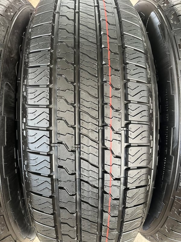 ยางใหม่ป้ายแดง 255-65-18 Goodyear ใหม่กริ๊บ ถอดจากโชว์รูมรถ