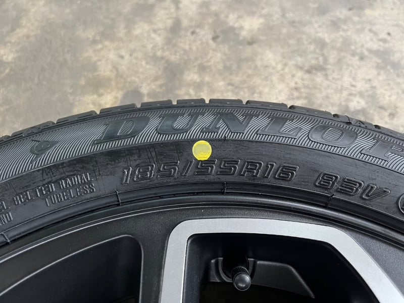 ล้อแม็ก Toyota Yaris Cross ขอบ 16 ดำหน้าเงา พร้อมยางใหม่ 185-55-16 Dunlop ปี 24