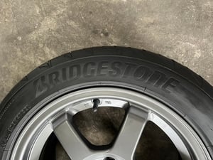 ล้อแม็ก 4รู100 TE37 ขอบ 15 สีเทา พร้อมยาง 195-55-15 Bridgestone ปลายปี 22 