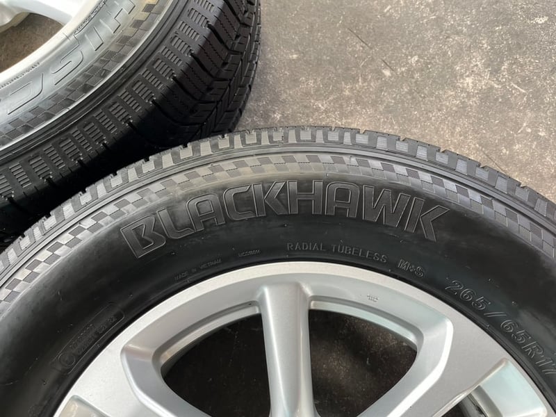 ล้อแม็ก ISUZU D-Max ขอบ 17 พร้อมยาง 265-65-17 BLACKHAWK ปี 23