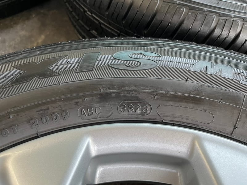 ล้อแม็ก Nissan X-Trail ขอบ 17 พร้อมยาง 235-60-17 Maxxis ปี 23