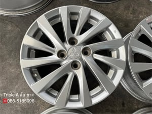 ล้อแม็ก Mitsu Attrage ขอบ 15 สีบอร์น สภาพสวย ล้อแม็ก Mitsu Attrage ขอบ 15 สีบอร์น สภาพสวย