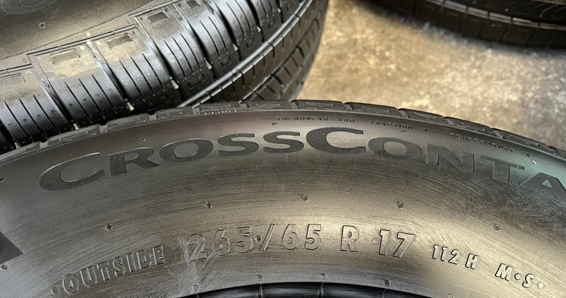 ยางป้ายแดง 265-65-17 Continental ปี 25 เหมาะสำหรับ รถกระบะตัวสูง และ SUV ทุกรุ่น ยางป้ายแดง 265-65-17 Continental ปี 25 เหมาะสำหรับ รถกระบะตัวสูง และ SUV ทุกรุ่น