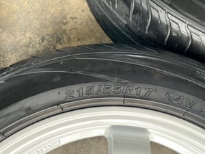 ล้อแม็ก 6รู139 TURISMO ขอบ 17 สีขาว พร้อมยาง 215-55-17 Arisun ปี 25