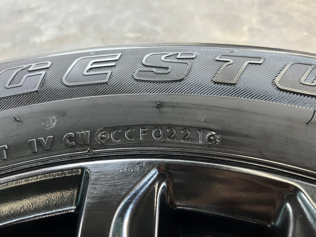 ล้อแม็ก 6รู139 Mitsu Triton Plus ขอบ 17 สีดำ พร้อมยาง 255-65-17 Bridgestone ปี 21 ล้อแม็ก 6รู139 Mitsu Triton Plus ขอบ 17 สีดำ พร้อมยาง 255-65-17 Bridgestone ปี 21