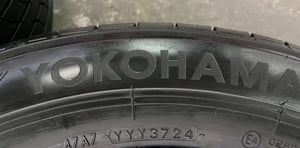 ล้อแม็กป้ายแดง Toyota Revo ขอบ 16 พร้อมยาง 235-65-16 Yokohama ปลายปี 24