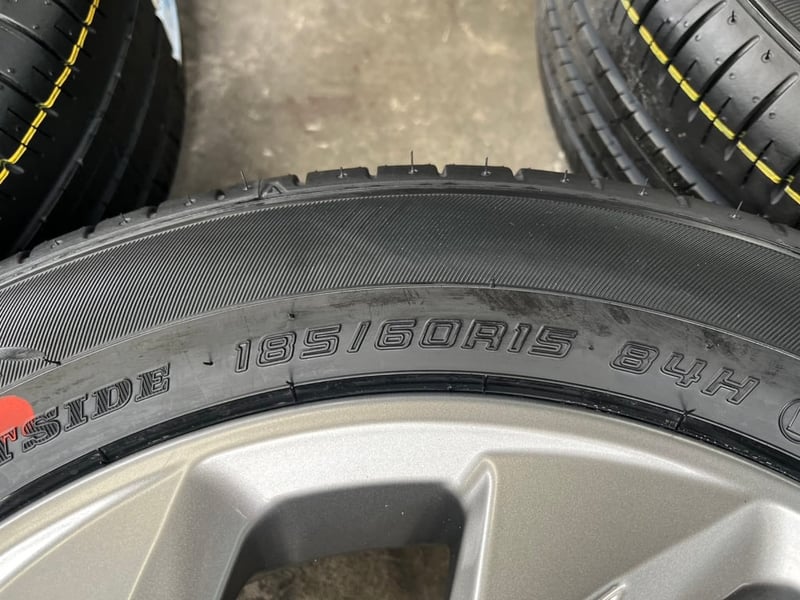 ล้อแม็ก Toyota Vios ขอบ 15 สีเทา พร้อมยางใหม่ 185-60-15 Dunlop ปี 25 ล้อแม็ก Toyota Vios ขอบ 15 สีเทา พร้อมยางใหม่ 185-60-15 Dunlop ปี 25