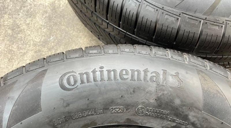 ยางป้ายแดง 265-65-17 Continental ปี 25 สวยกริ๊บ เหมาะสำหรับ รถกระบะตัวสูง และ SUV ทุกรุ่น ยางป้ายแดง 265-65-17 Continental ปี 25 สวยกริ๊บ เหมาะสำหรับ รถกระบะตัวสูง และ SUV ทุกรุ่น