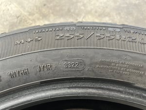 ยาง 2 เส้น(คู่) 255-55-20 Goodyear ปี 22 ยาง 2 เส้น(คู่) 255-55-20 Goodyear ปี 22